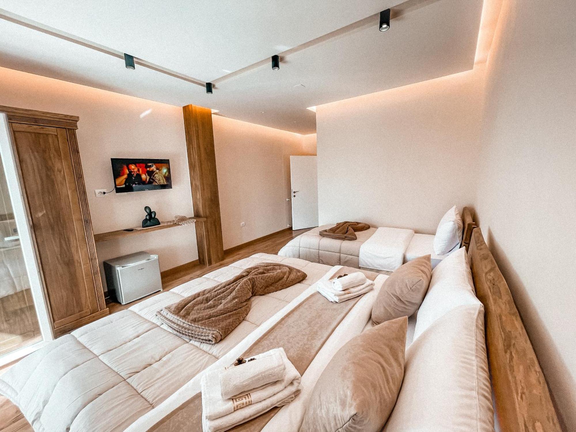 Vila Alpini Razëm Extérieur photo